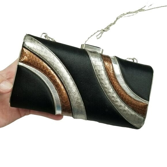 JUDITH LEIBER Clutch Hard Sided Handbag Chain Strap Black Silver Gold Leather - Picture 1 of 16